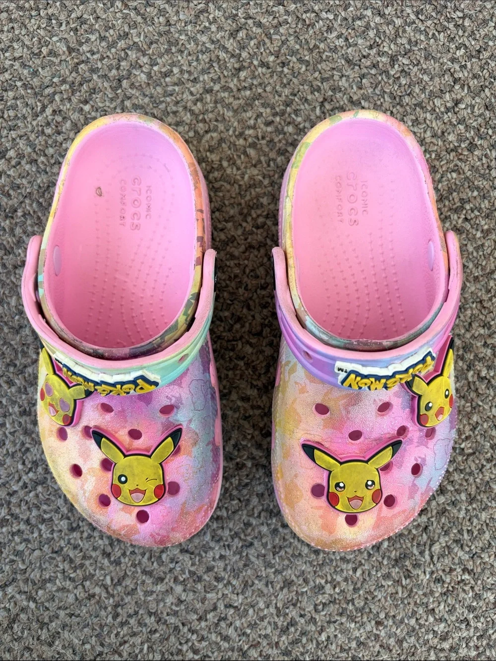 CROCS Kids Pink Yellow Pokémon Pikachu Clogs - Picture 6 of 12